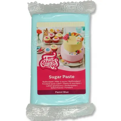 Potahovací hmota pastelově modrá FunCakes, 250 g