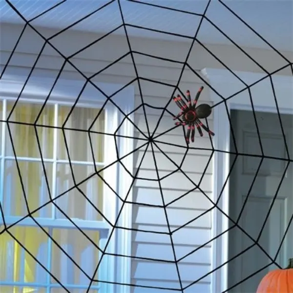 Halloweenská dekorace v podobě pavoučí sítě o rozměru 152 x 152 cm od značky Amscan pro strašidelnou výzdobu party