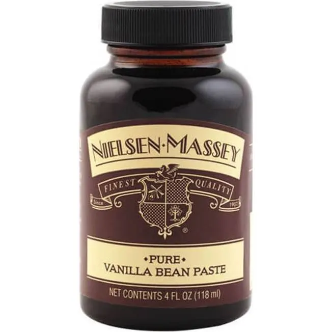 Vanilková pasta s viditelnými zrníčky z vanilkových lusků značky Nielsen-Massey v objemu 60 ml pro aromatizaci krémů a dezertů