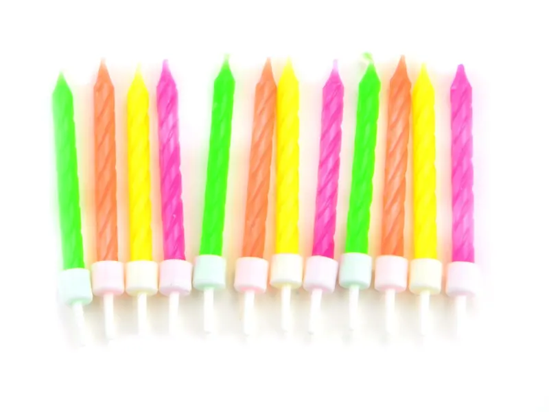 Sada 12 neonových svíček Cake Masters na zapíchnutí do dortu, výška 6 cm, s držáky pro narozeniny a oslavy
