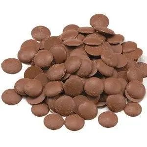 Mléčná čokoláda Carla 37 % v balení 500 g vhodná na polevy, náplně a dortové dekorace
