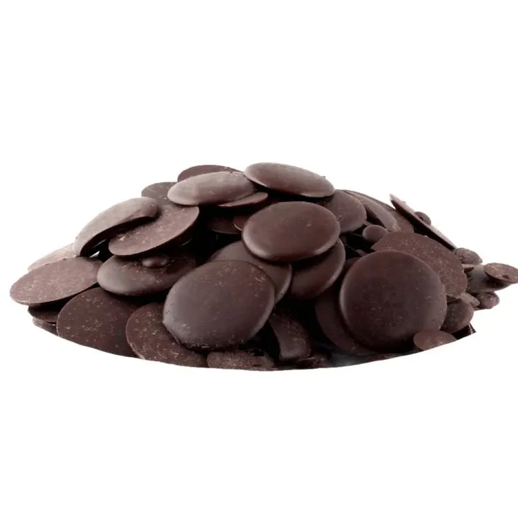 Tmavá kakaová poleva SweetArt v balení 250 g určená k polévání dortů a máčení cukroví