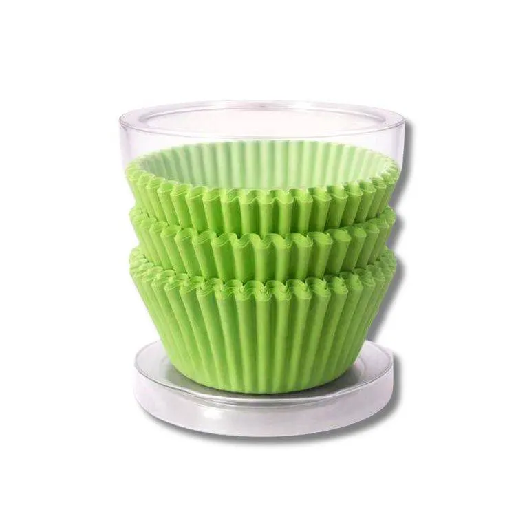 Světle zelené papírové košíčky na muffiny, balení 100 kusů, vhodné na muffiny, cupcakes a pralinky