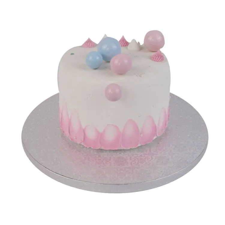 Kulatá stříbrná podložka pod dort Cake Star s vzorem Jinju, průměr 25 cm, z pevného kartonu potaženého folií
