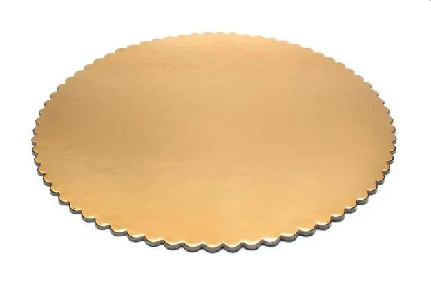 Zlatá kruhová podložka pod dort s vlnkovým okrajem o průměru 30 cm