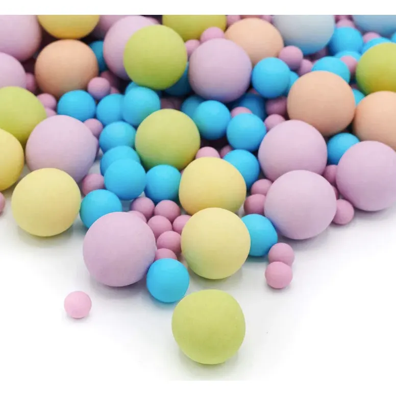 Čokoládové kuličky XL s příchutí bubble gum od značky Happy Sprinkles na zdobení dortů a cukrářských výrobků
