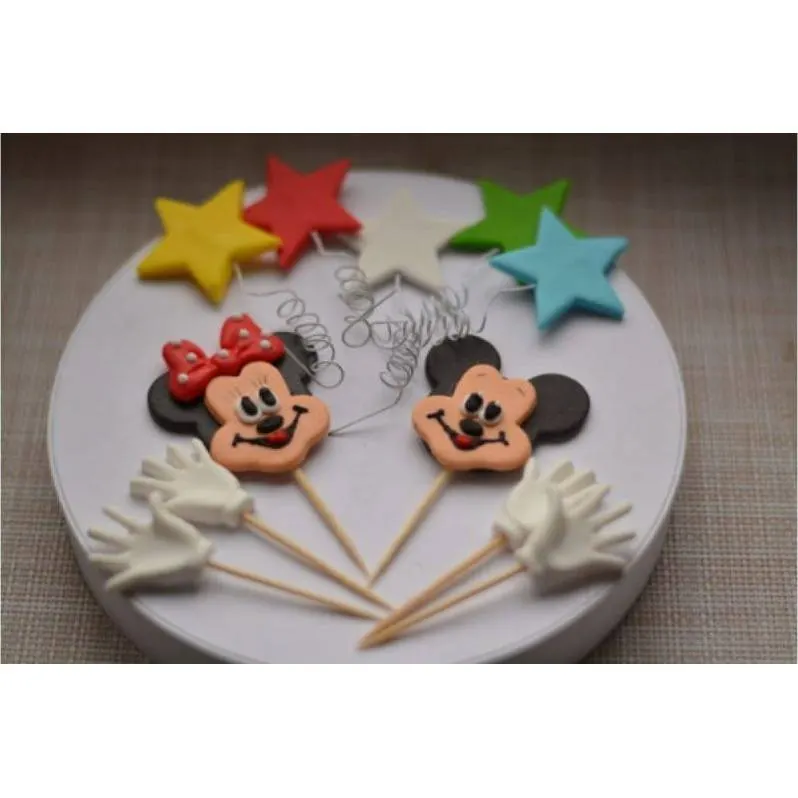 Cukrová figurka Mickey Mouse v 2D provedení na zápich pro zdobení dětských dortů
