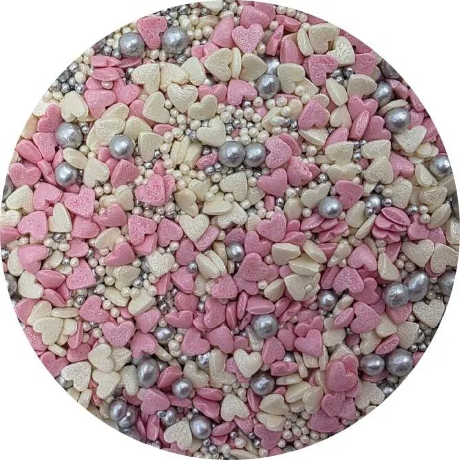 Cukrové zdobení na dort ve tvaru srdíček Dotek lásky od značky I love Cakes o hmotnosti 80 g
