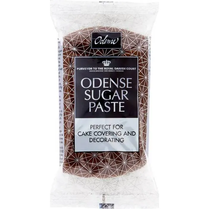 Potahovací hmota Odense hnědé barvy s příchutí čokolády na dorty, balení 250 g
