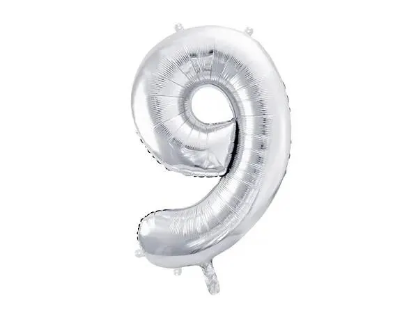 Stříbrný foliový balónek ve tvaru číslice 9 o velikosti 86 cm značky PartyDeco k výzdobě oslav