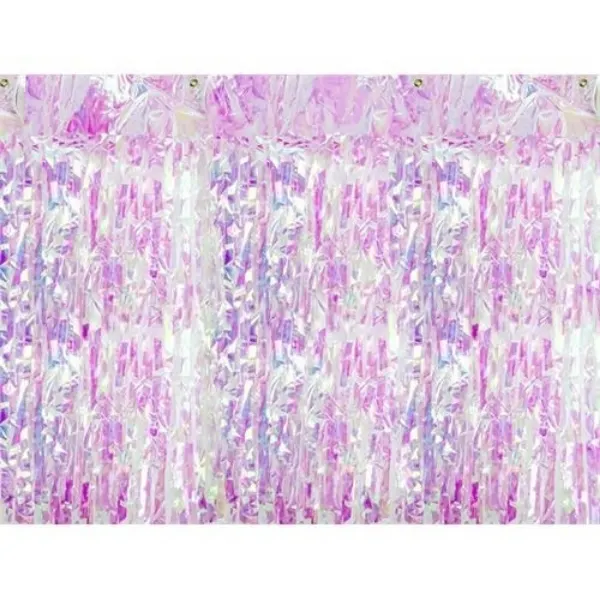Opalizující party závěs PartyDeco v rozměru 90 x 250 cm, který perleťovým leskem mění barvy podle světla