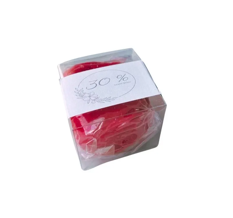 Červený marcipán SweetArt s 30 % mandlí v balení 100 g na modelování ozdob a dekorací na dorty