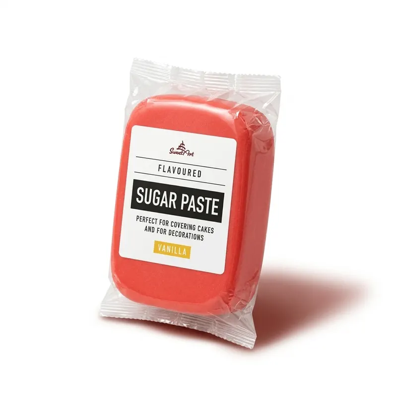 Potahovací dortová hmota SweetArt v korálově červené barvě s vanilkovou příchutí, 250 g, vhodná k potahování a modelování dortů