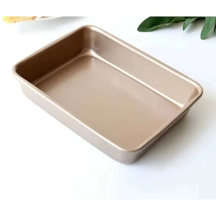 Dortová forma obdélníková s nepřilnavým povrchem o rozměrech 26,5 x 21,5 cm pro pečení dortových korpusů