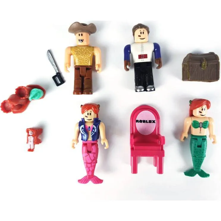 Sada čtyř figurek ROBLOX na dort od značky Cakesicq pro dětské narozeninové oslavy