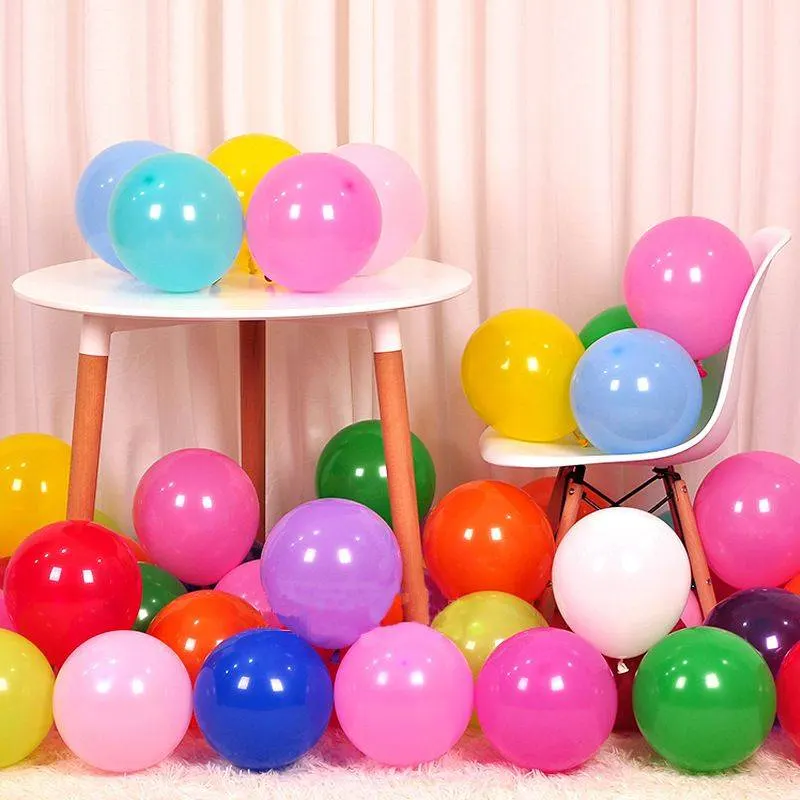 Latexové balónky v pestrých barvách, 50 kusů o průměru 25 cm, značky Cakesicq, k výzdobě oslav