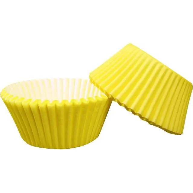 Žluté papírové cukrářské košíčky Cakesicq o velikosti 50x30 mm pro muffiny a cupcakes, balení 50 kusů