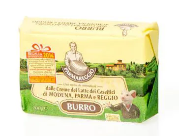 Italské máslo Parmareggio s obsahem tuku 83 % v balení 200 g vhodné do krémů a těst