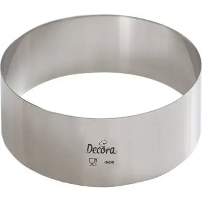 Kulatý dortový ráfek Decora z nerezu o průměru 6 cm a výšce 4,5 cm pro tvarování malých dortů a moučníků