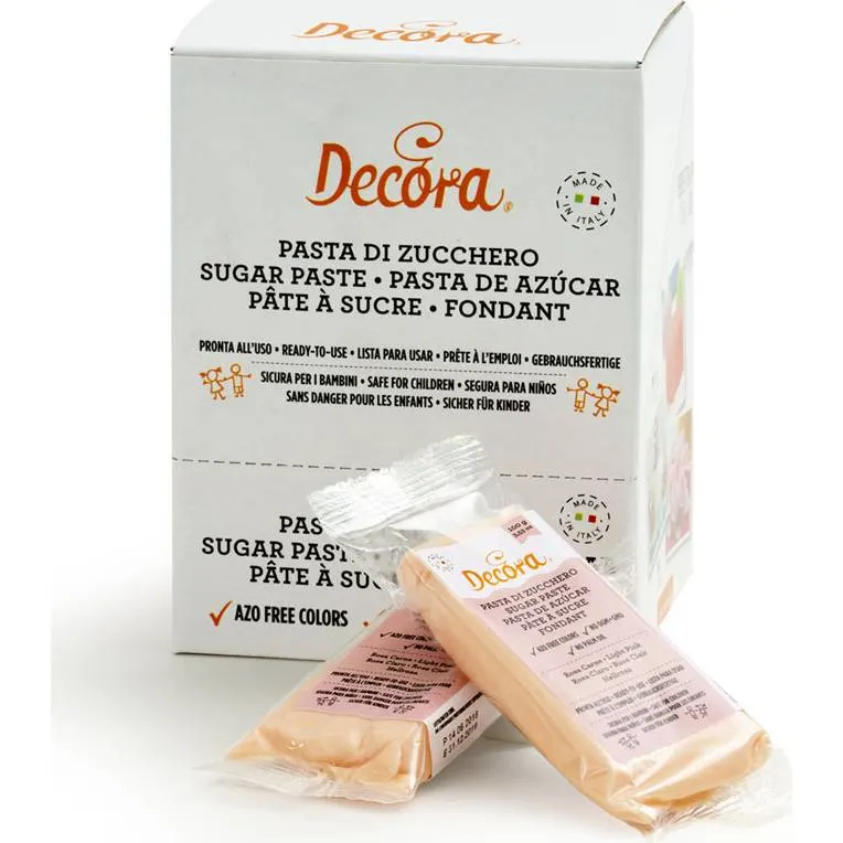 Decora extra tvrdá potahovací hmota v tělovém odstínu na modelování dortových postaviček a detailů, balení 100 g