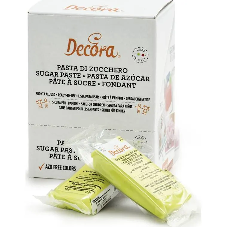 Potahovací hmota Decora v odstínu zelené jablko o hmotnosti 100 g, vhodná na modelování ozdob a potahování dortů