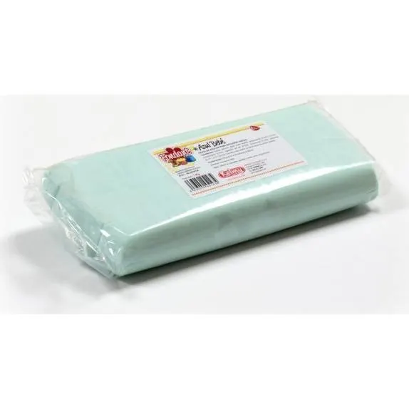Potahovací hmota Kelmy v světle modrém odstínu s vanilkovou chutí, 1 kg, k potahování a modelování dortů