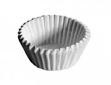 Bílé nepromastitelné papírové košíčky na muffiny o rozměru 5 x 3 cm v balení 100 kusů