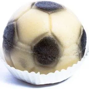 Marcipánová figurka fotbalového míče na dort, značka Frischmann, velikost 4 cm