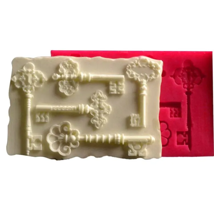 Silikonová forma na výrobu dekorací ve tvaru klíčů z fondánu, marcipánu a gum paste