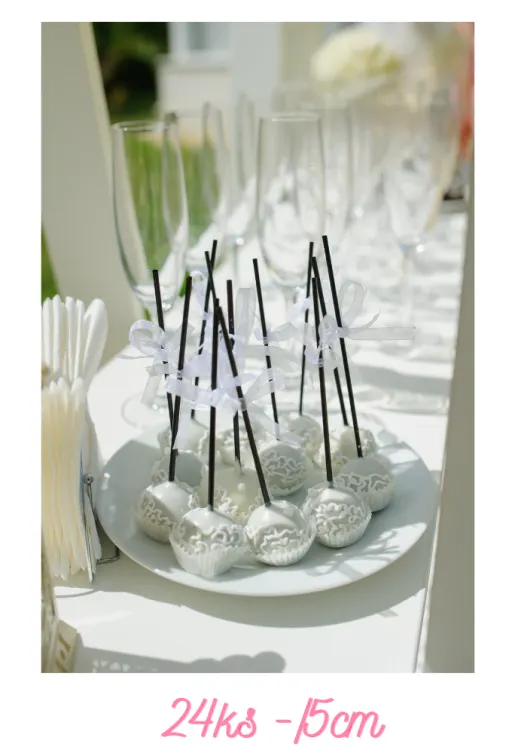 Plastové špejle na lízátka a cake pops v černé barvě o délce 15 cm, balení 24 kusů
