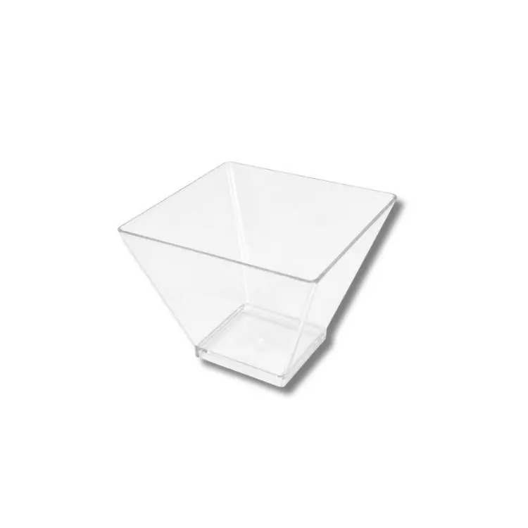 Hranatý průhledný plastový kelímek o objemu 210 ml na dezerty, pudinky a pěny