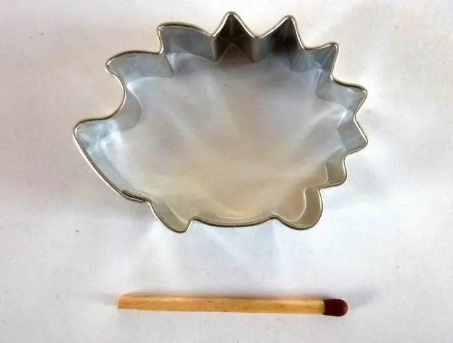 Vykrajovátko ve tvaru ježka značky Felcman o rozměru 3,5 x 4,5 cm na vykrajování drobného cukroví
