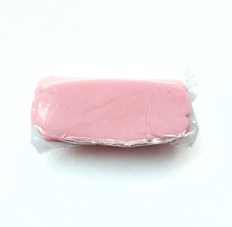 Pravý marcipán bledě růžový 28 % mandlí 100 g
