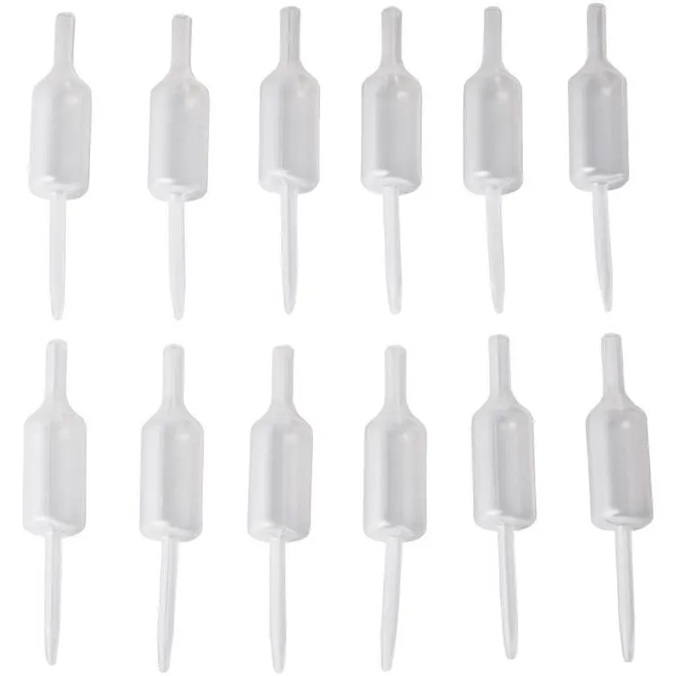 Wilton Pipetky rovné na likér a nápoje (12 ks)