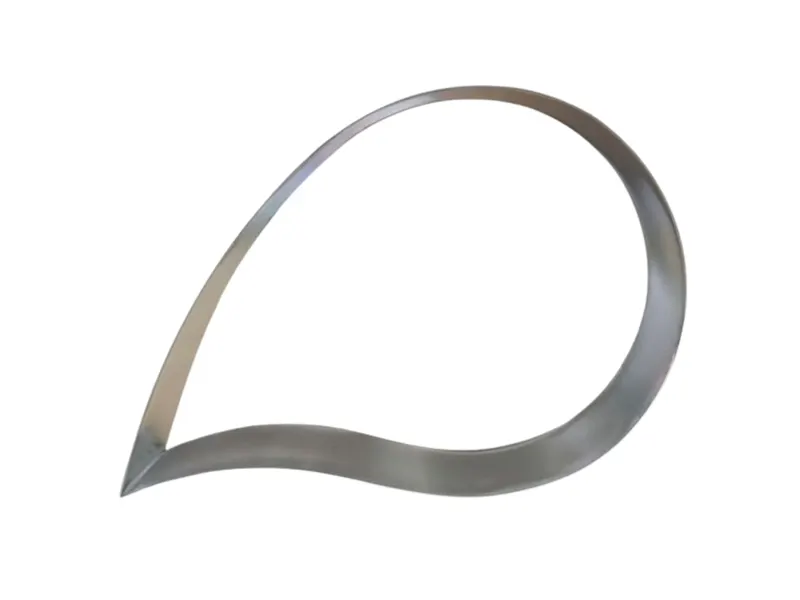Dortový ráfek slza 26,4 × 16,8 cm, výška 6 cm, plech