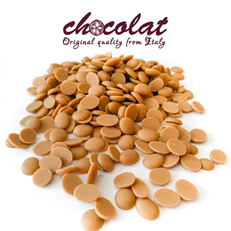 Čokoláda bílá s karamelem 29 % v pecičkách, 3 kg