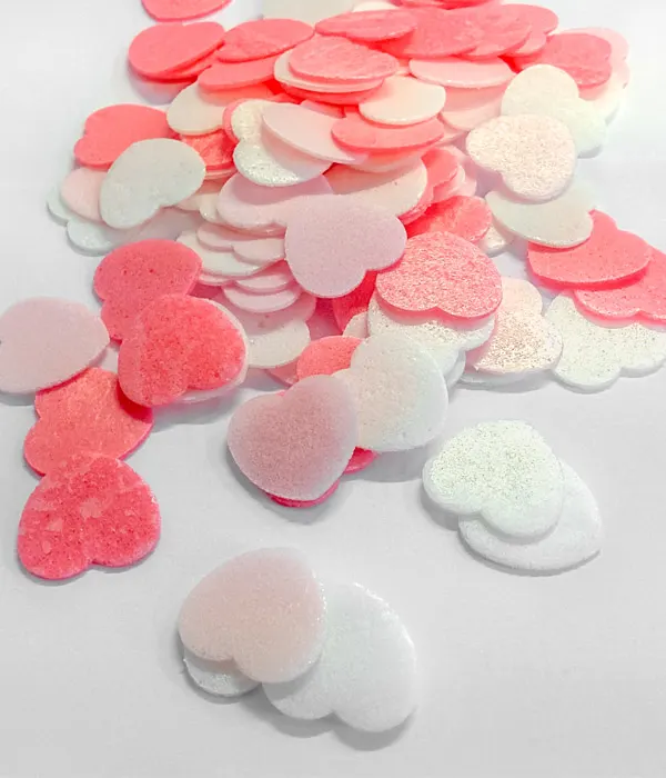 Srdíčka z jedlého papíru 20mm (červeno-růžovo-bílá) 100 g/sáček