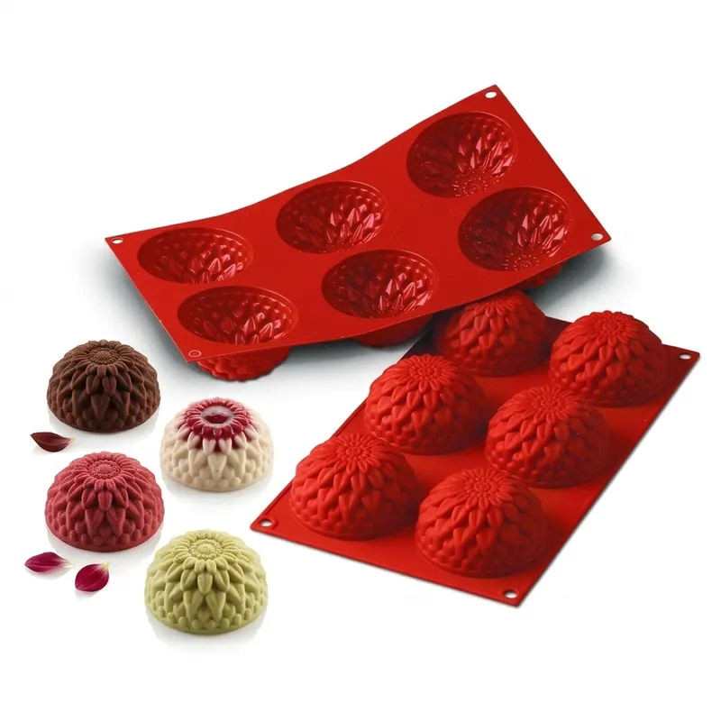 Silikonová forma jiřina, 6 ks, průměr 7,8 cm, výška 4 cm