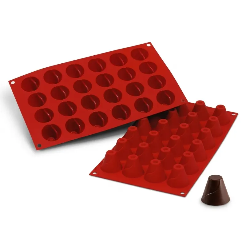 Silikonová forma kužel, 24 ks, průměr 3,5 cm, výška 3,1 cm