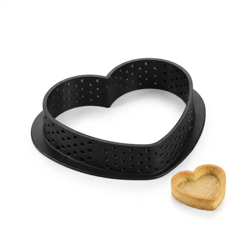Děrovaný dortový ráfek Tarte Ring srdce 8x7 cm, sada 8 ks