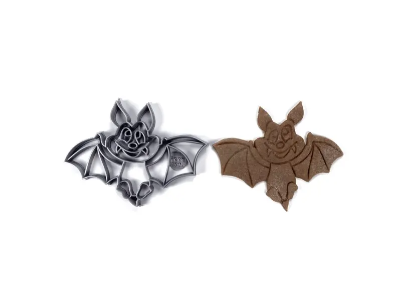 Vykrajovátko netopýr, plast, halloweenský motiv